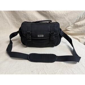 Nikon DSLR Camera Shoulder Bag Case Padded 13x7x6 Lens Storage Black